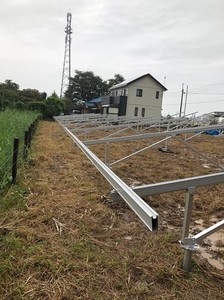 フェンスからの離れ.jpg